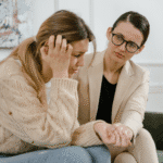Kiedy wybrać się do psychiatry, psychologa a kiedy do psychoterapeuty?